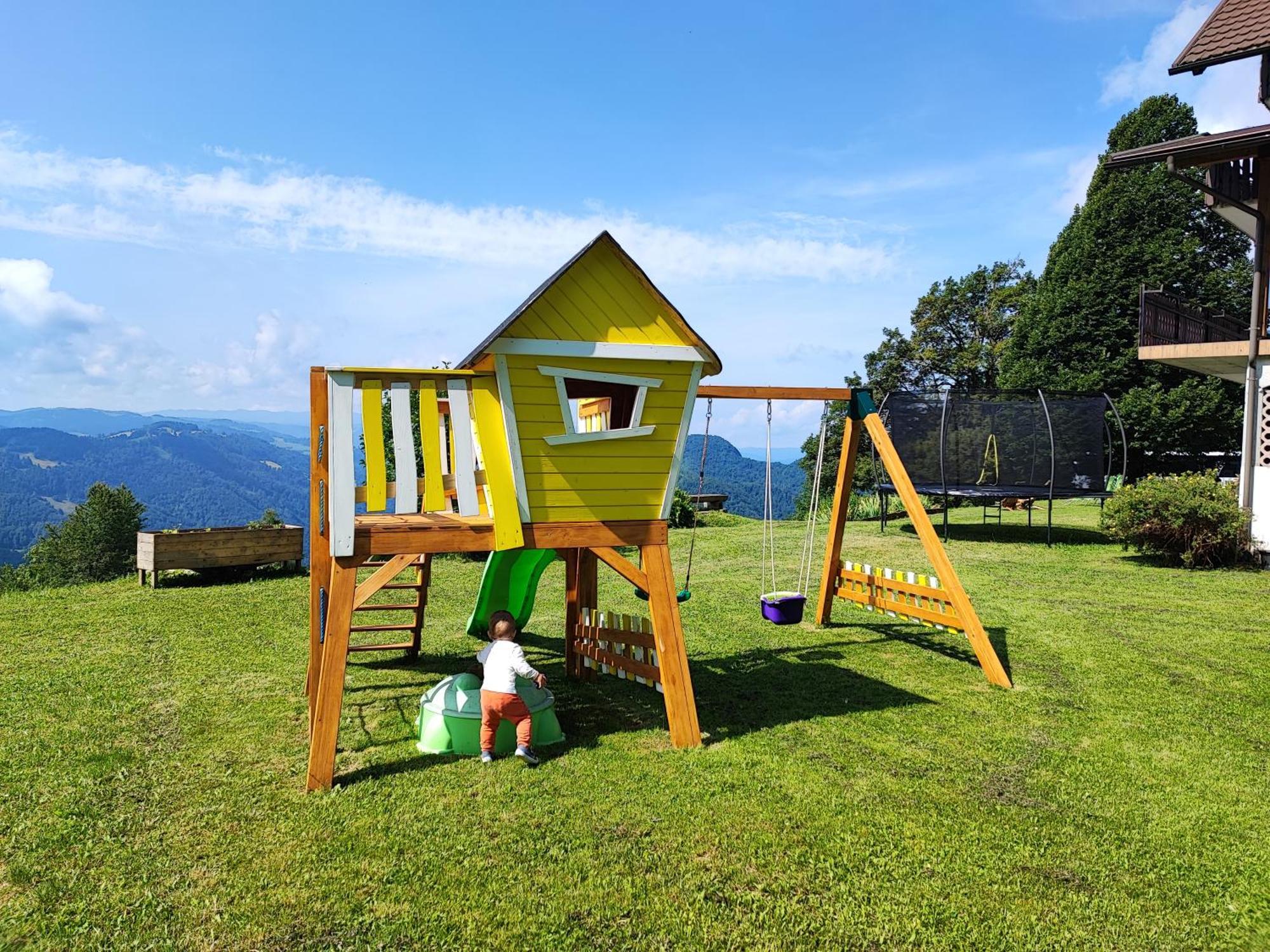 Domacija Za Robom Apartment Cerkno Bagian luar foto