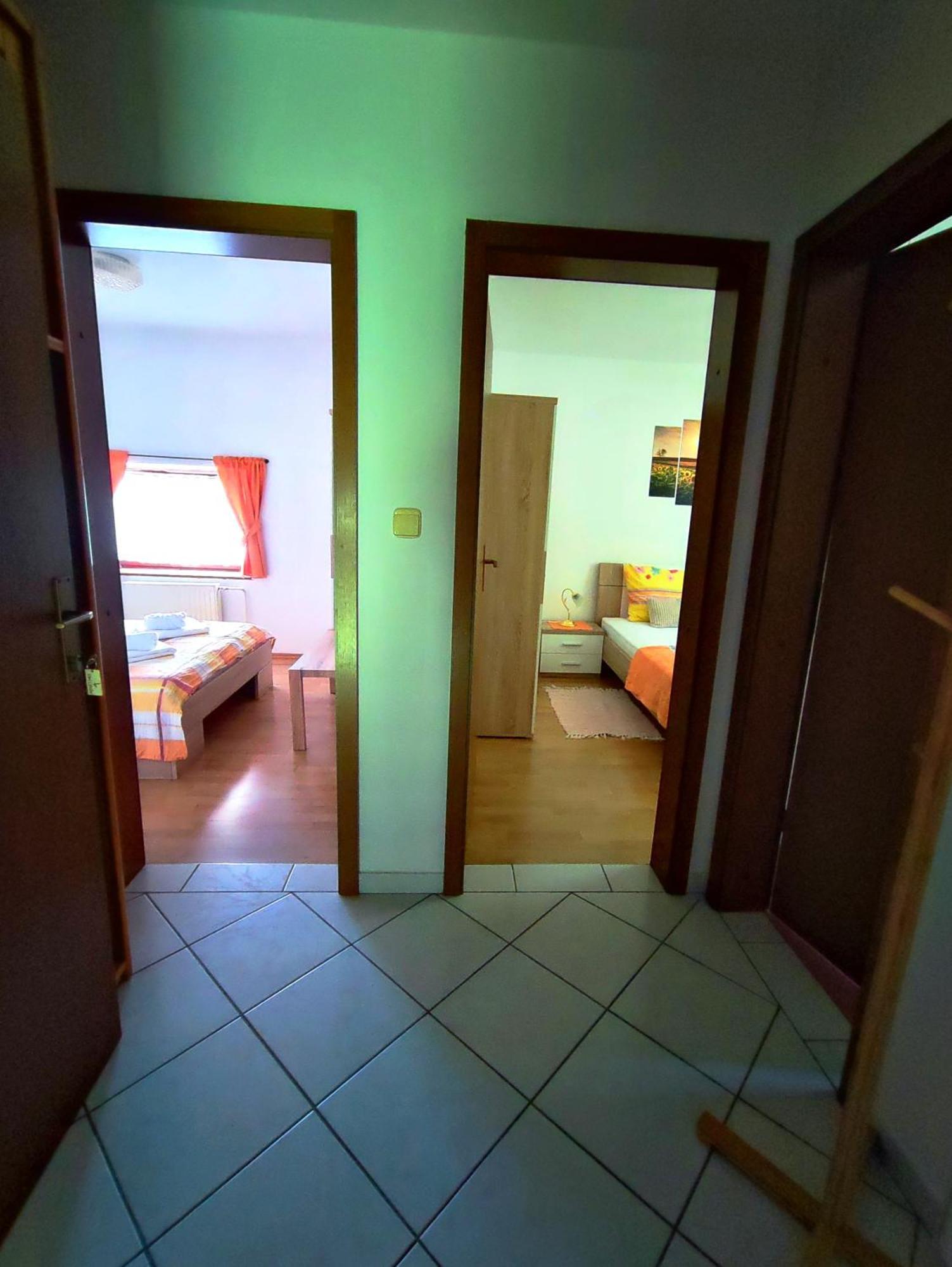 Domacija Za Robom Apartment Cerkno Bagian luar foto