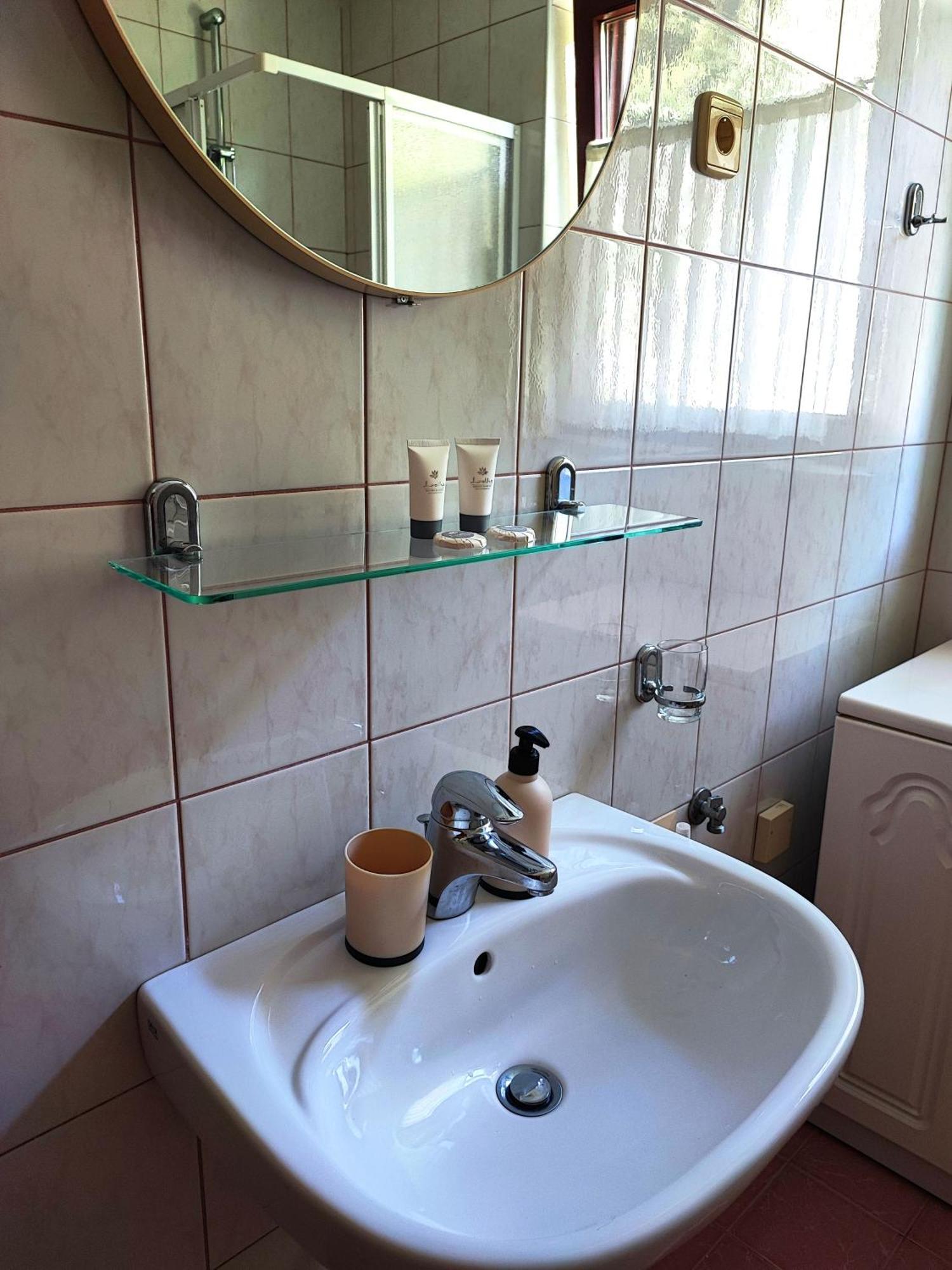 Domacija Za Robom Apartment Cerkno Bagian luar foto